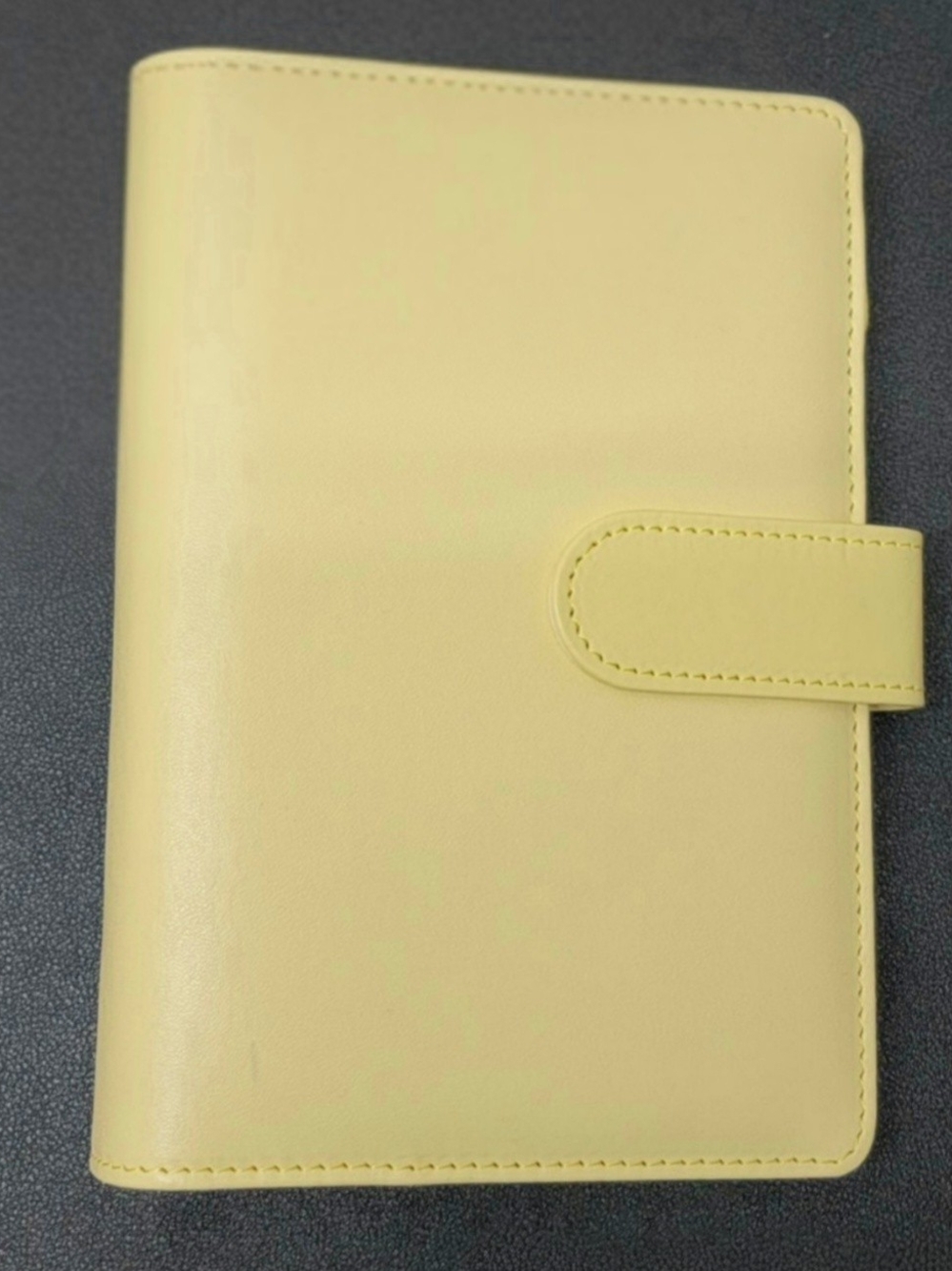 Yell Faux Leather 6 Ring Binder Organizer w/ Slots And Magnetic Closure - NWOT